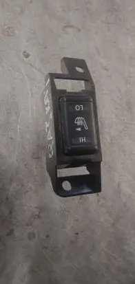 Nissan Qashqai Seat heating switch 