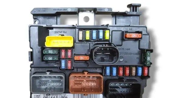 Peugeot 207 BSM Control unit 9667199780