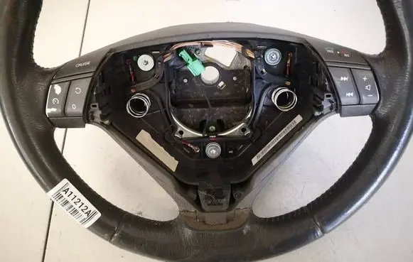Volvo S60 Steering wheel buttons/switches