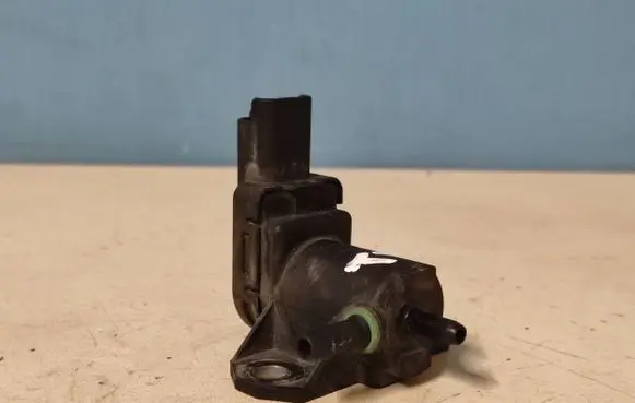 Peugeot 508 Turbo solenoid valve 9688124580