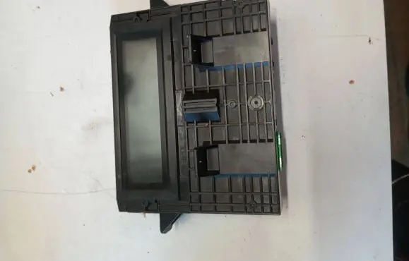 Volvo XC60 Screen/display/small screen 30772584 09W40E03 M8403100148