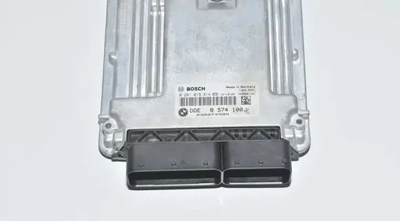 BMW 5 F10 F11 Engine control unit/module 13618518126 8518126