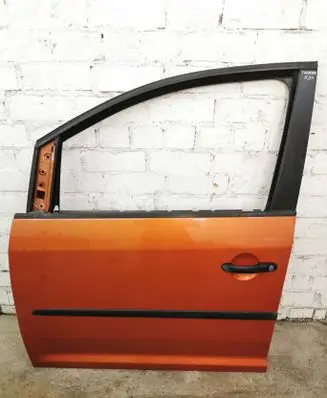 Volkswagen Cross Touran I Front door