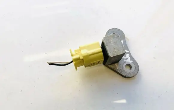 Nissan Qashqai Airbag deployment crash/impact sensor