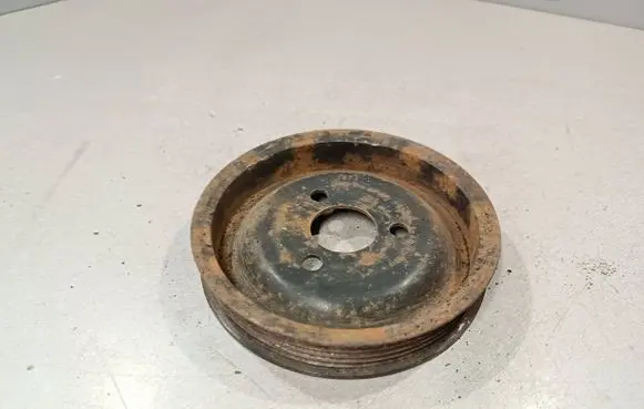Volkswagen PASSAT B5.5 Power steering pump pulley 058145255B