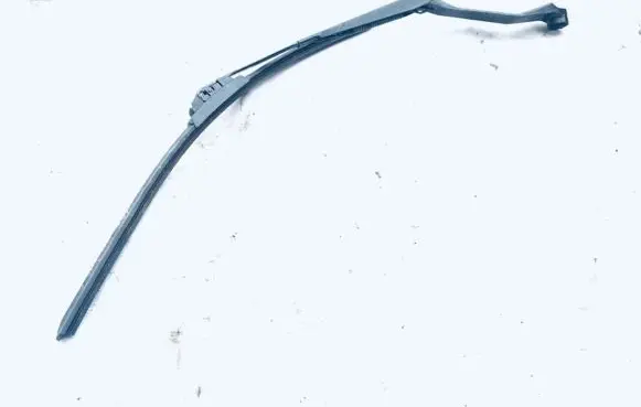 Front wiper blade arm