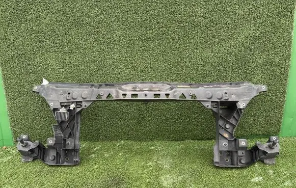 Mercedes-Benz Sprinter W906 Radiator support slam panel 9068170120 A9068170120