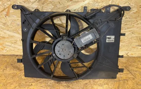 Volvo V70 Electric radiator cooling fan 30645253