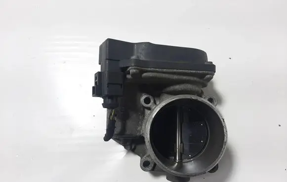 Volkswagen Golf VI Throttle valve 06F133062J