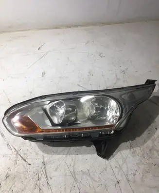 Ford Connect Headlight/headlamp 90036360