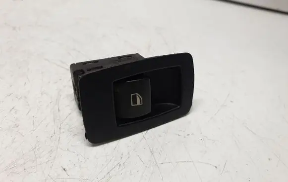BMW X1 E84 Electric window control switch 6935534 61316935534