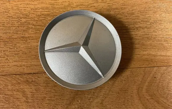 Mercedes-Benz C W203 Original wheel cap 2014010225