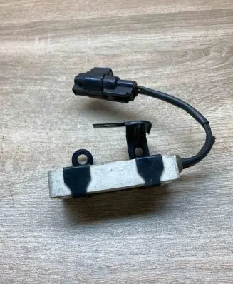Toyota Yaris AUC sensor 2468102851