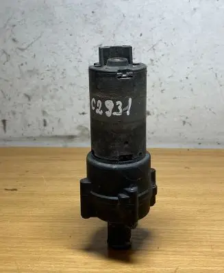 Mercedes-Benz C W203 Water pump 2038350064 C2931