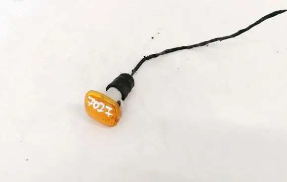 Audi A3 S3 8L Front fender indicator light 4D0949127B