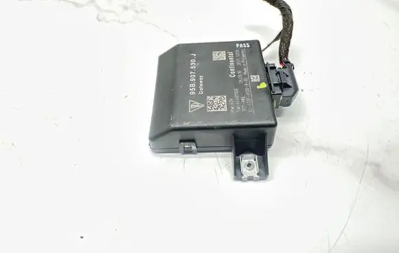 Porsche Cayenne (92A) Gateway control module 95B907530J 3F015059 40481108