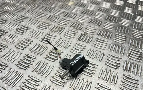 Volvo V70 Clutch pedal sensor 6g9t11a152aa