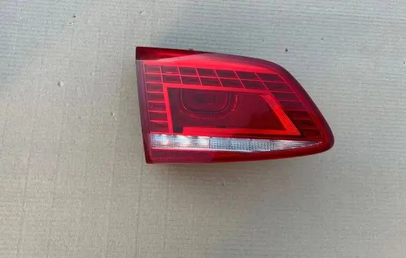 Volkswagen PASSAT B7 Rear/tail lights