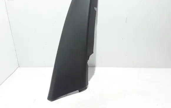 Volvo XC40 (D)pillar trim (top) 31469190