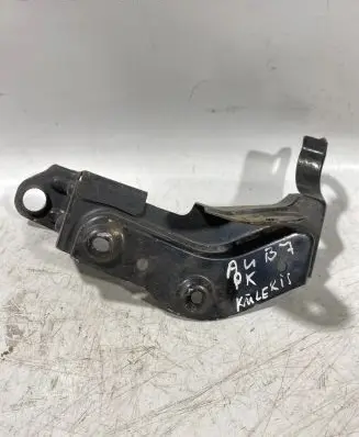 Audi A4 S4 B7 8E 8H Intercooler pipe mounting bracket 8e0145813f