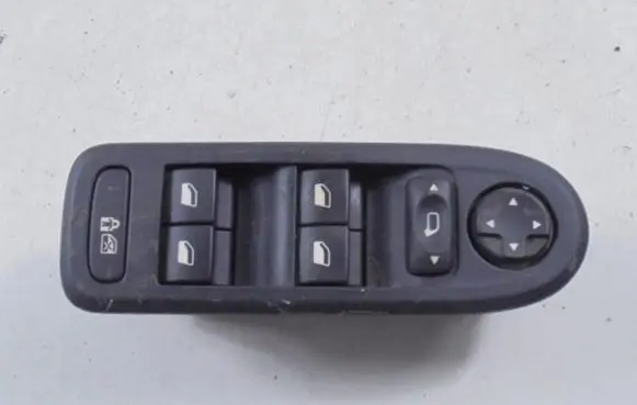 Citroen C5 Electric window control switch 96662118ZD