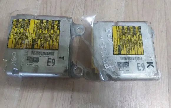 Toyota Prius (XW20) Airbag control unit/module 89170-47390