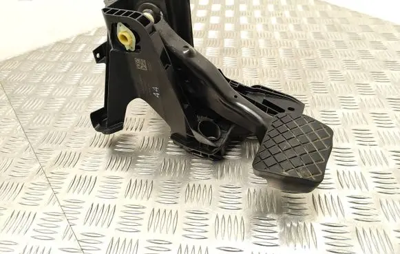 Audi A3 S3 8V Brake pedal 5Q1723143 5Q1723058AD