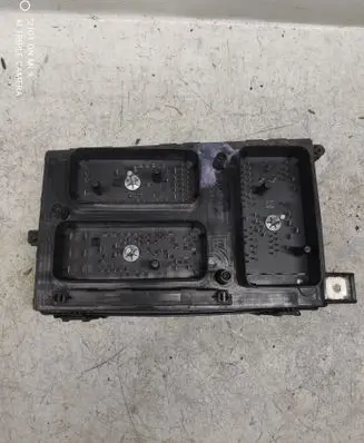 Opel Zafira B Fuse module