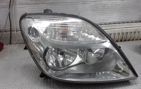 Renault Scenic I Headlight/headlamp 7700432097