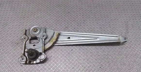 Rear door manual window regulator