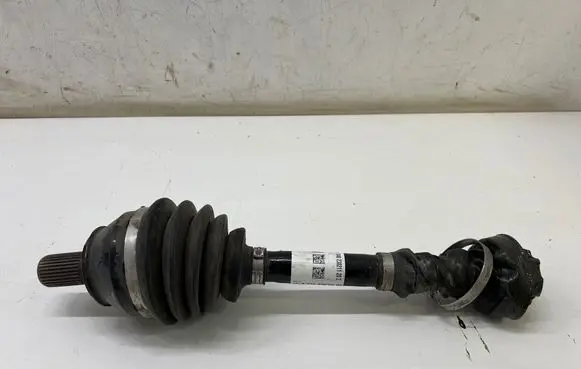Mercedes-Benz CLA C118 X118 Front driveshaft A1773305500