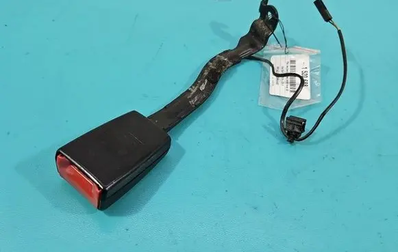 Volkswagen Golf VI Front seatbelt 1K4857755M IMPRK1520688