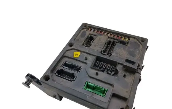 Seat Alhambra (Mk1) Fuse module 7M0962258B