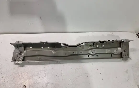 Toyota C-HR I Radiator mount bracket 