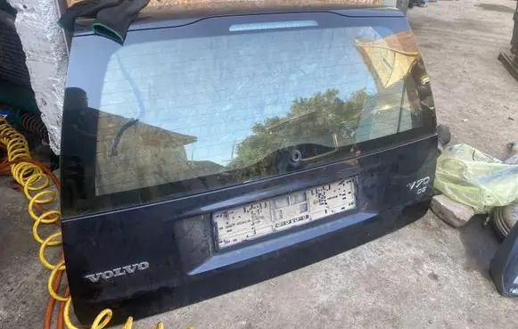 Volvo V70 Tailgate/trunk/boot lid