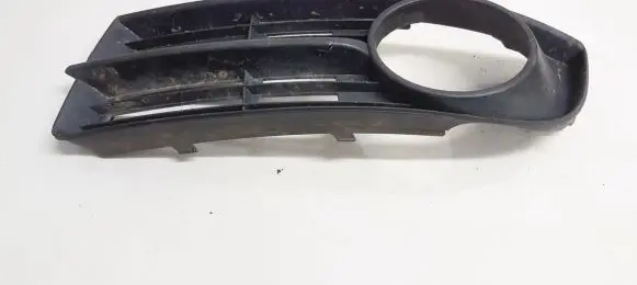 Volkswagen Touran I Front bumper lower grill 1t0853665