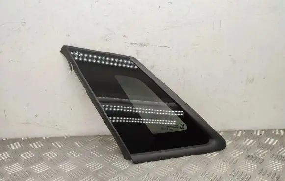 Opel Grandland X Rear side window 43R01351