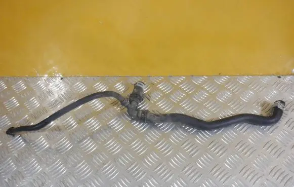 Smart ForFour II W453 Engine coolant pipe/hose A4535013582