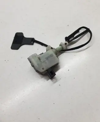 Fuel tank cap lock motor
