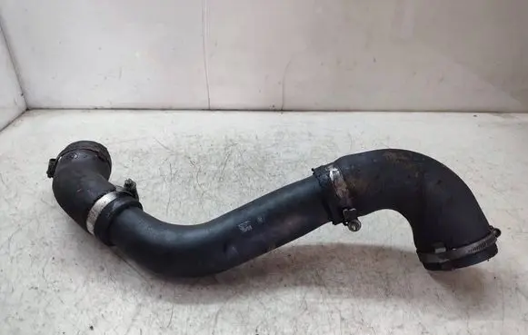Ford Kuga II Air intake hose/pipe