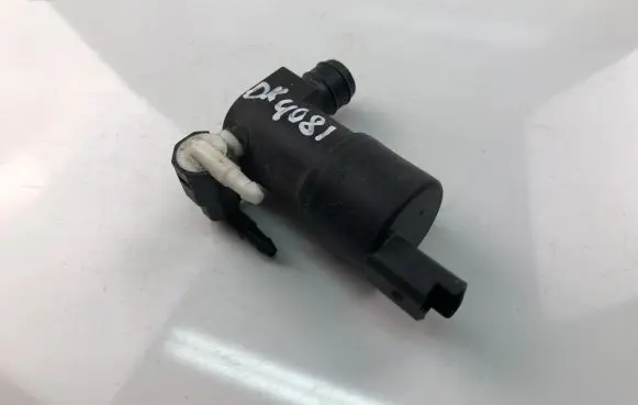Nissan Qashqai Windscreen/windshield washer pump 28920BU010