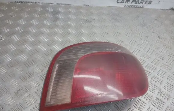 Toyota Yaris Rear/tail lights