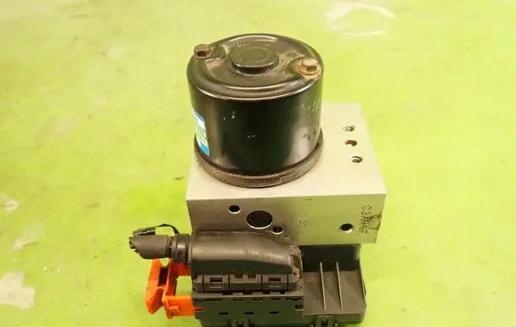 Hyundai Santa Fe ABS Pump