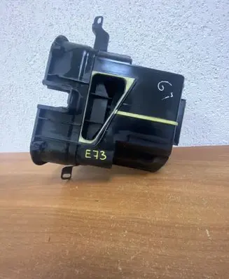 BMW 7 G70 other engine part 7555193 E73