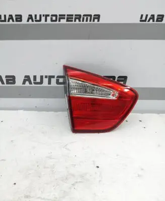 KIA Rio Tailgate rear/tail lights 924031W2