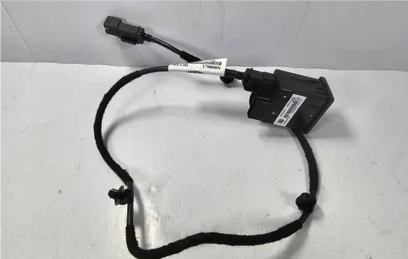Ford Kuga II USB socket connector HC3T14F014AC