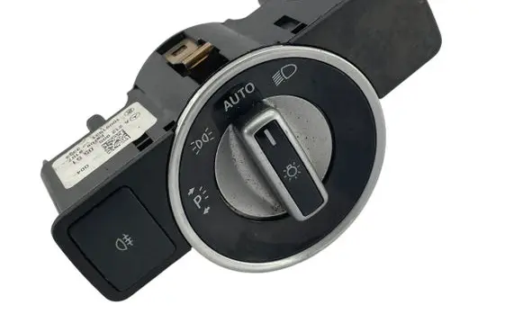 Mercedes-Benz A W176 Light switch A2129050551 10091531