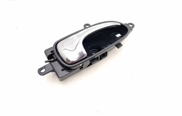 Nissan Leaf II (ZE1) Front door interior handle