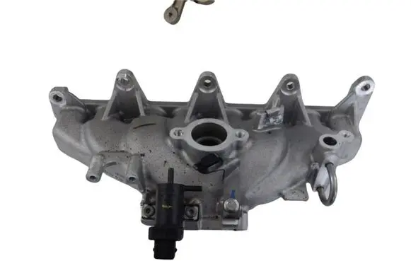 Renault Master III Intake manifold 140032042R