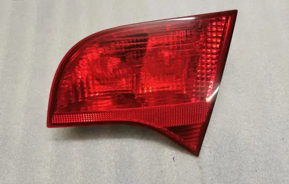 Audi A4 S4 B7 8E 8H Tailgate rear/tail lights 8E9945094